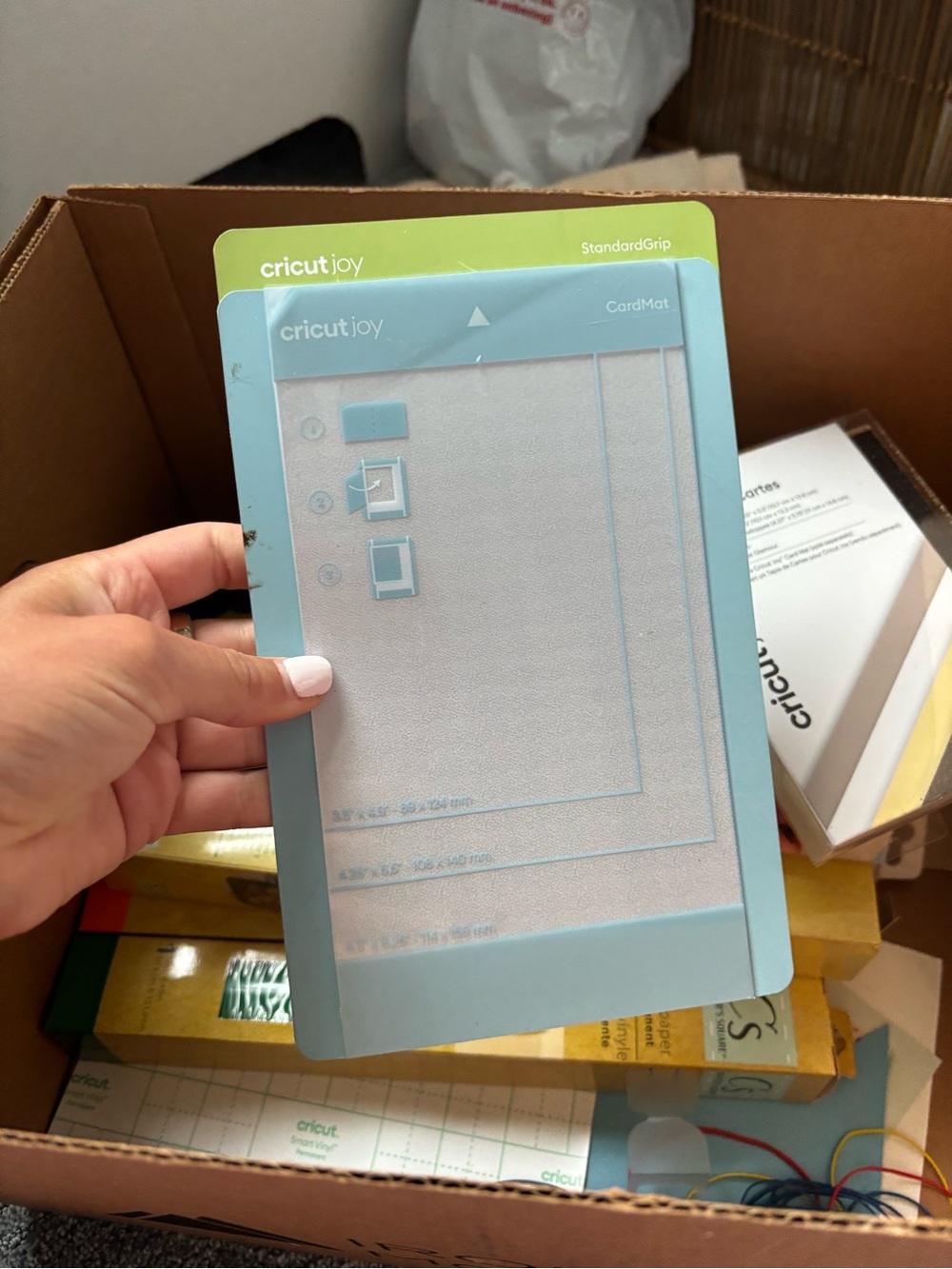 Cricut Joy Compact Cutting Machine in Teal with Matching Tools - Picture 15 of 15